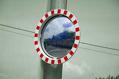 Spiegel, by crashoverreason, Source: http://flickr.com/photos/crashoverreason/150639085, http://creativecommons.org/licenses/by-nc/2.0/deed.de
